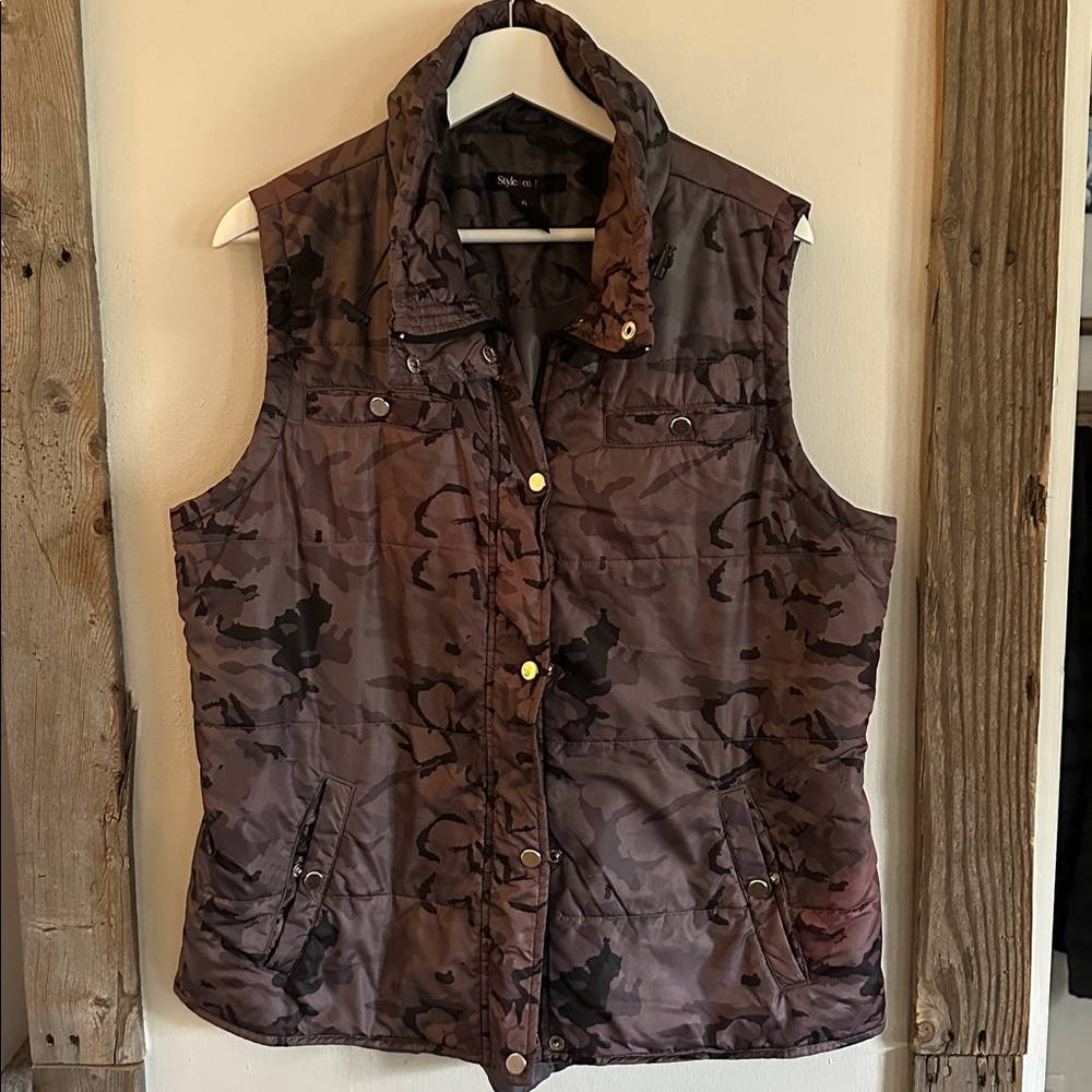 STYLE & CO. Dark Gray Camo Vest GUC Size XL